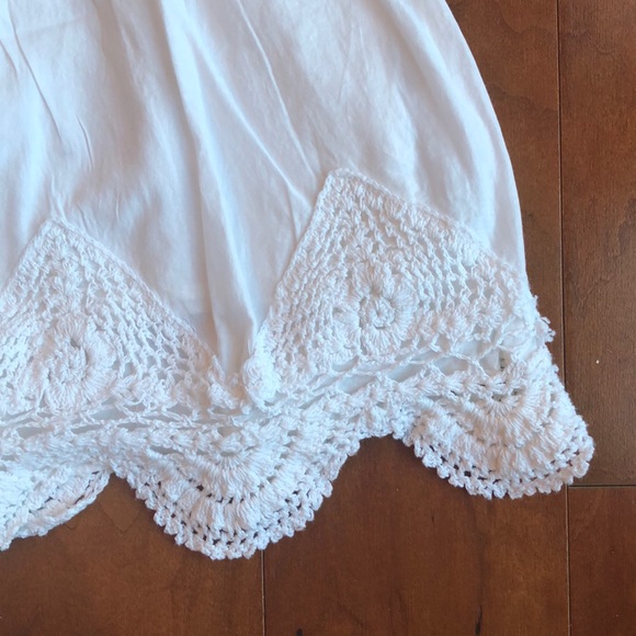 NWT OLD NAVY WHITE SKIRT WITH CROCHET TRIM, SIZE 8 - Picture 2 of 8
